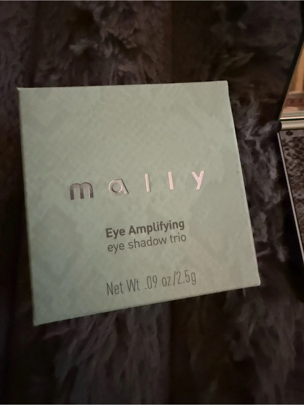 N/A trio eyeshadow